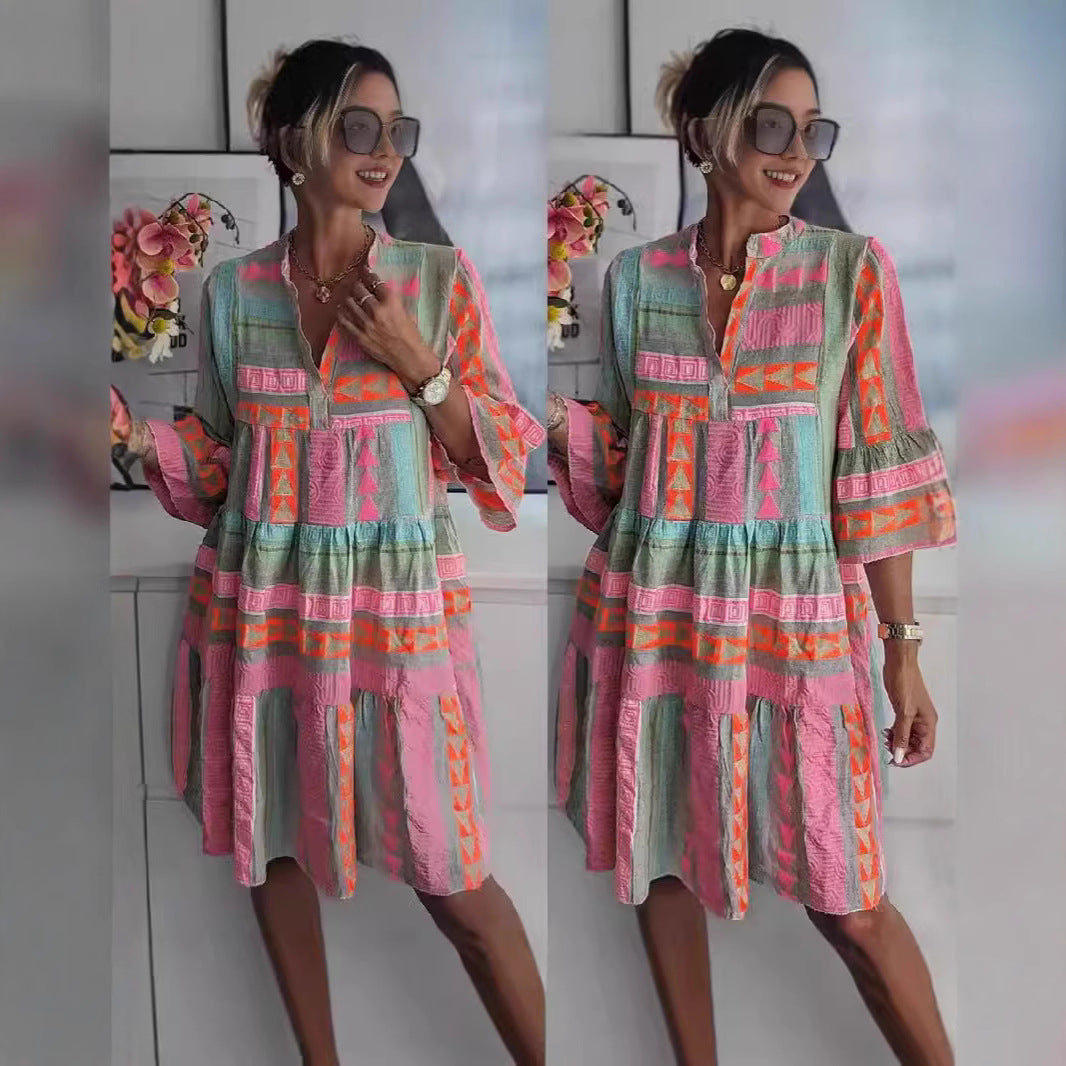 Damen luftiges Boho-Kleid mit eingewR&Bten Mustern und kurzen Ärmeln R&B