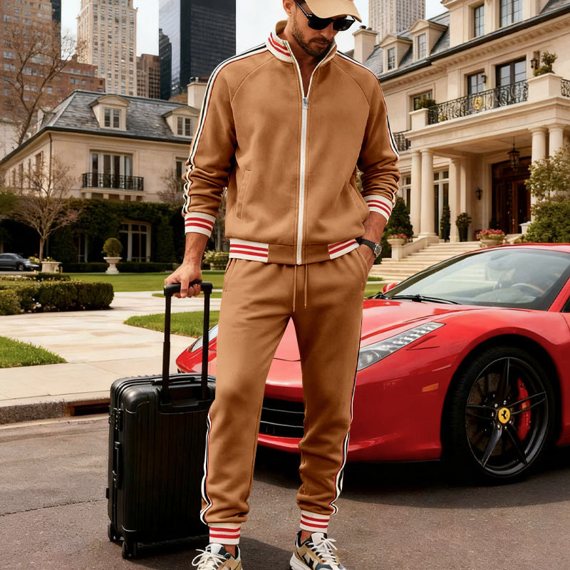 Herren nan sportiver Trainingsanzug mit gestreiften Rippbündchen, Reißverschlussjacke und tapered Jogginghose R&B