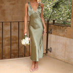 Damen Satin-Maxikleid mit tiefem V-Ausschnitt und eleganten Trägern R&B
