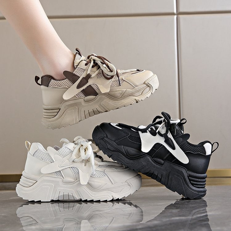 Damen Sportliche Chunky Sneaker mit atmungsaktiven Netzdetails und dämpfender Sohle