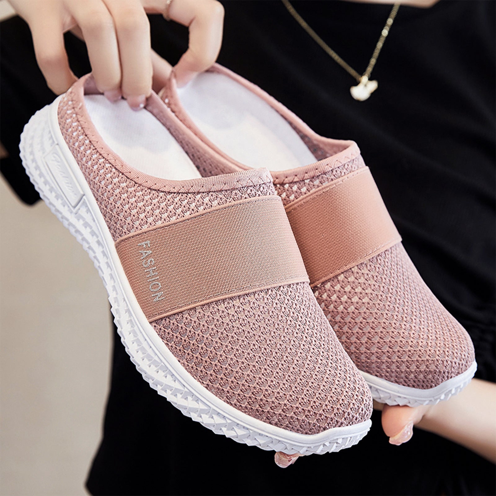 Damen Hausschuhe mit flexiblem Strickoberteil und rutschfester Außensohle R&B