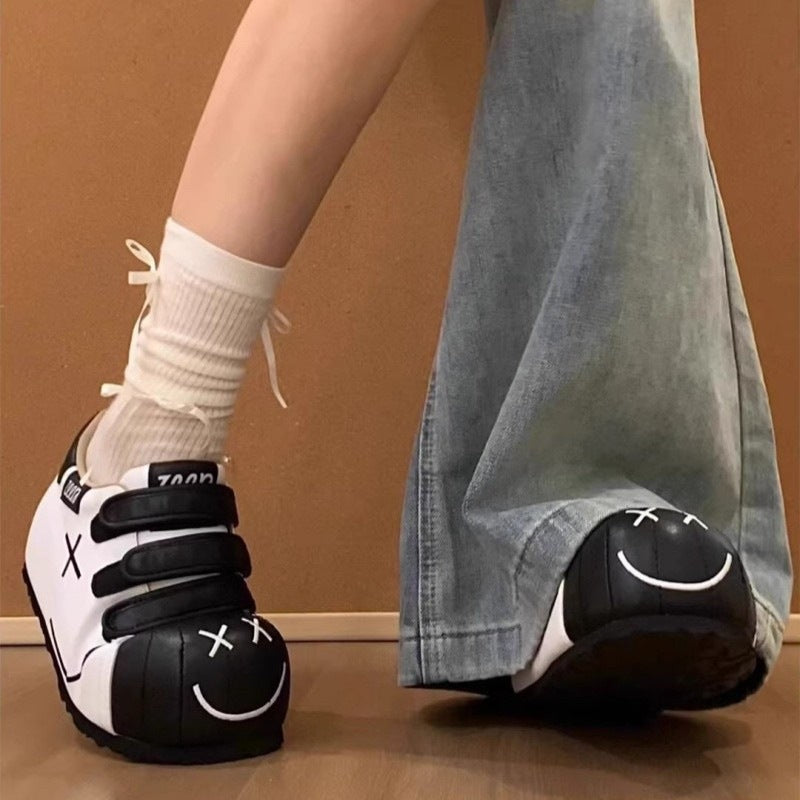 Damen bequeme Clogs mit praktischem Klettverschluss und einzigartigem Design R&B