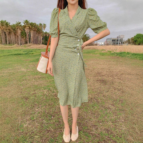 Damen Wickelkleid mit charmanten Puffärmeln und eleganten Knopfdetails R&B