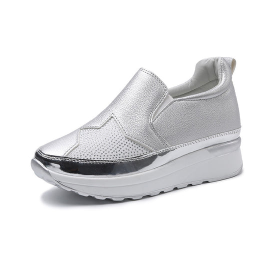 Damen sportliche Slip-On Sneakers mit glänzender Korksohle R&B