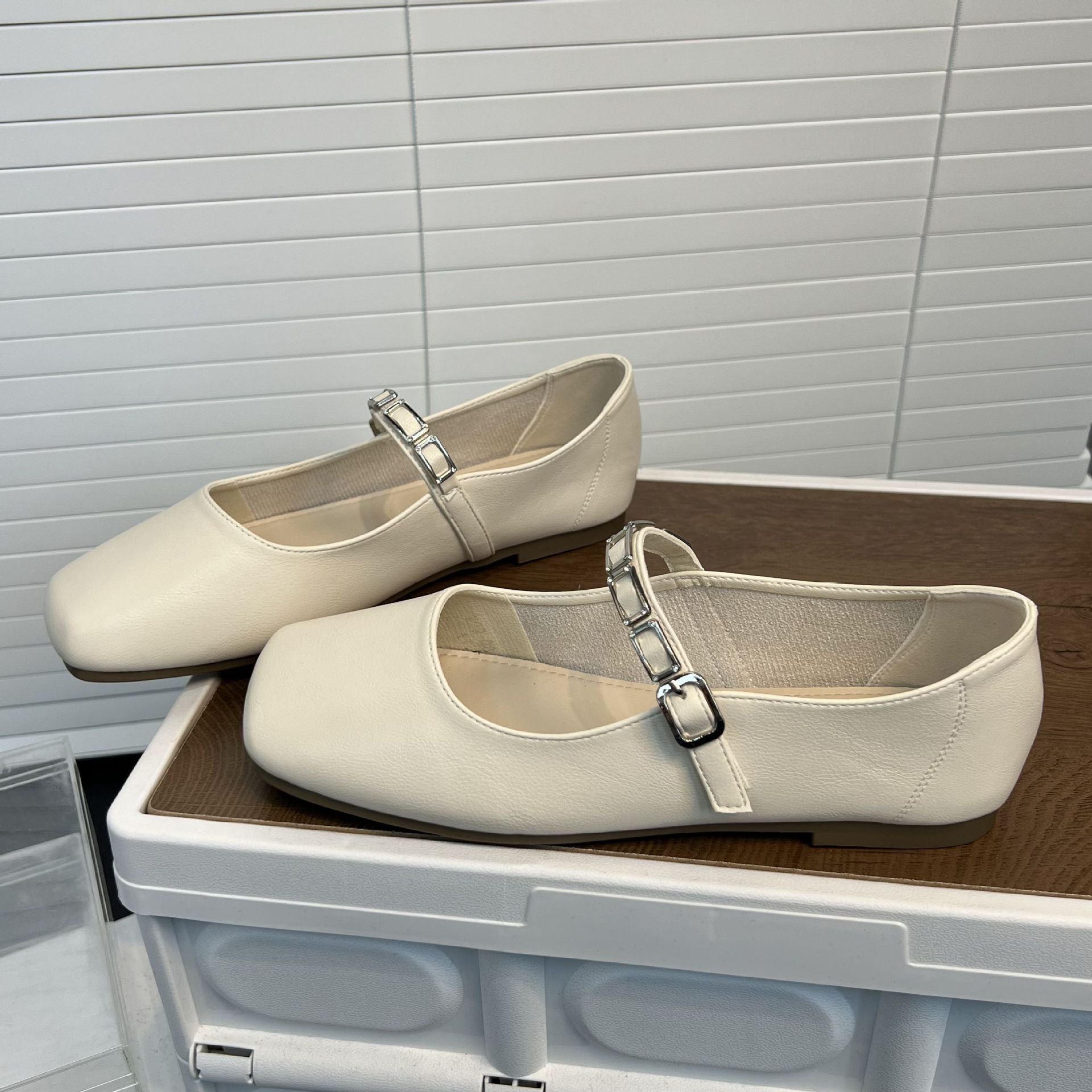 Damen elegante Ballerinas mit modischem Riemen und weichem Innenfutter R&B