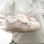 Damen Sneakers mit dekorativen Spitzen und atmungsaktivem Obermaterial