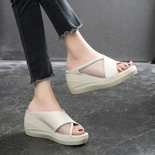 Damen Wedge-Pantoletten mit atmungsaktiver Mesh-Oberfläche und komfortabler Sohle R&B