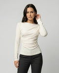 Figurbetontes Damen Langarmshirt mit Rundhals und eleganten Falten