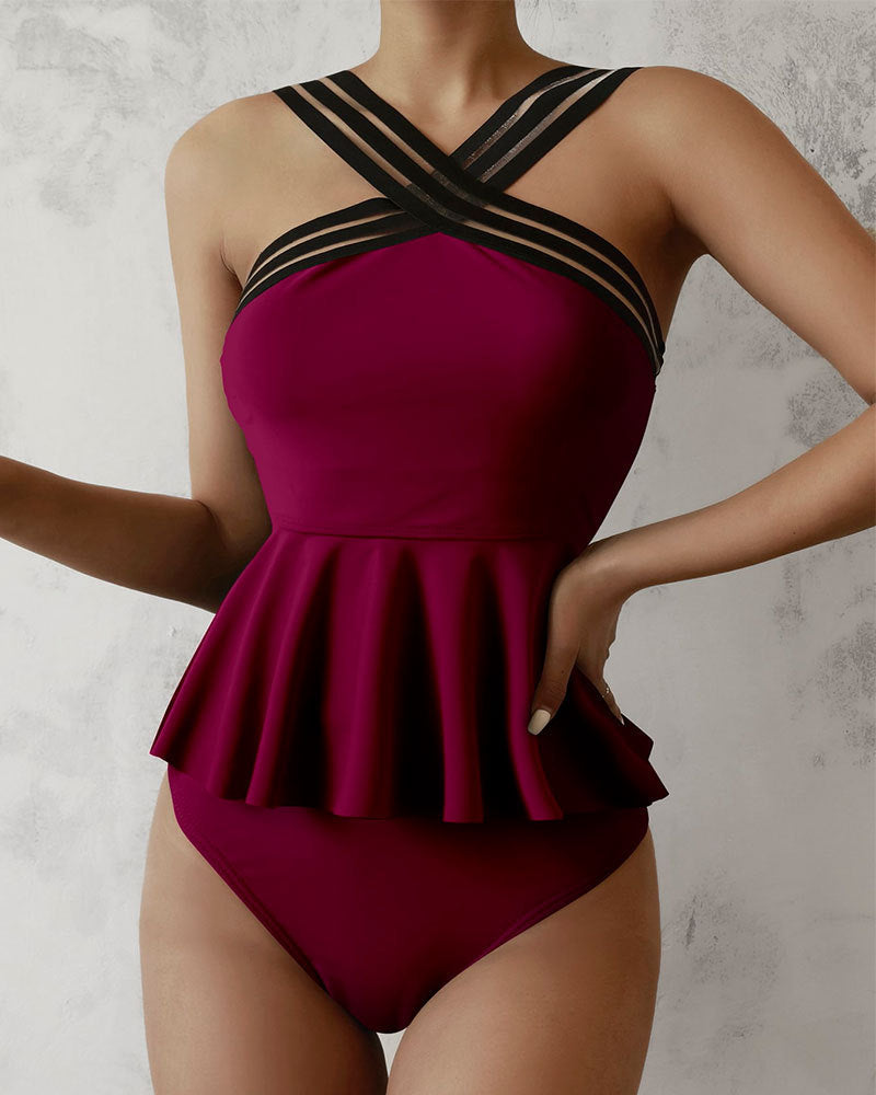 Damen Sportlicher Badeanzug mit schickem Rüschensaum