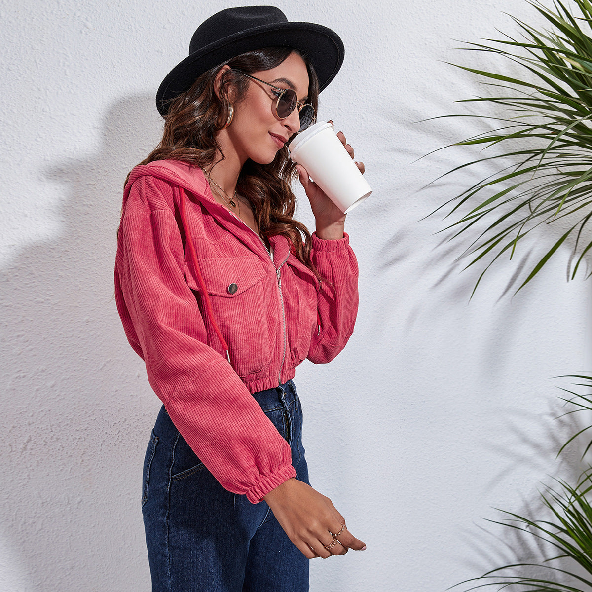 Damen Kurzjacke mit lässigem Schnitt und praktischen Brusttaschen R&B