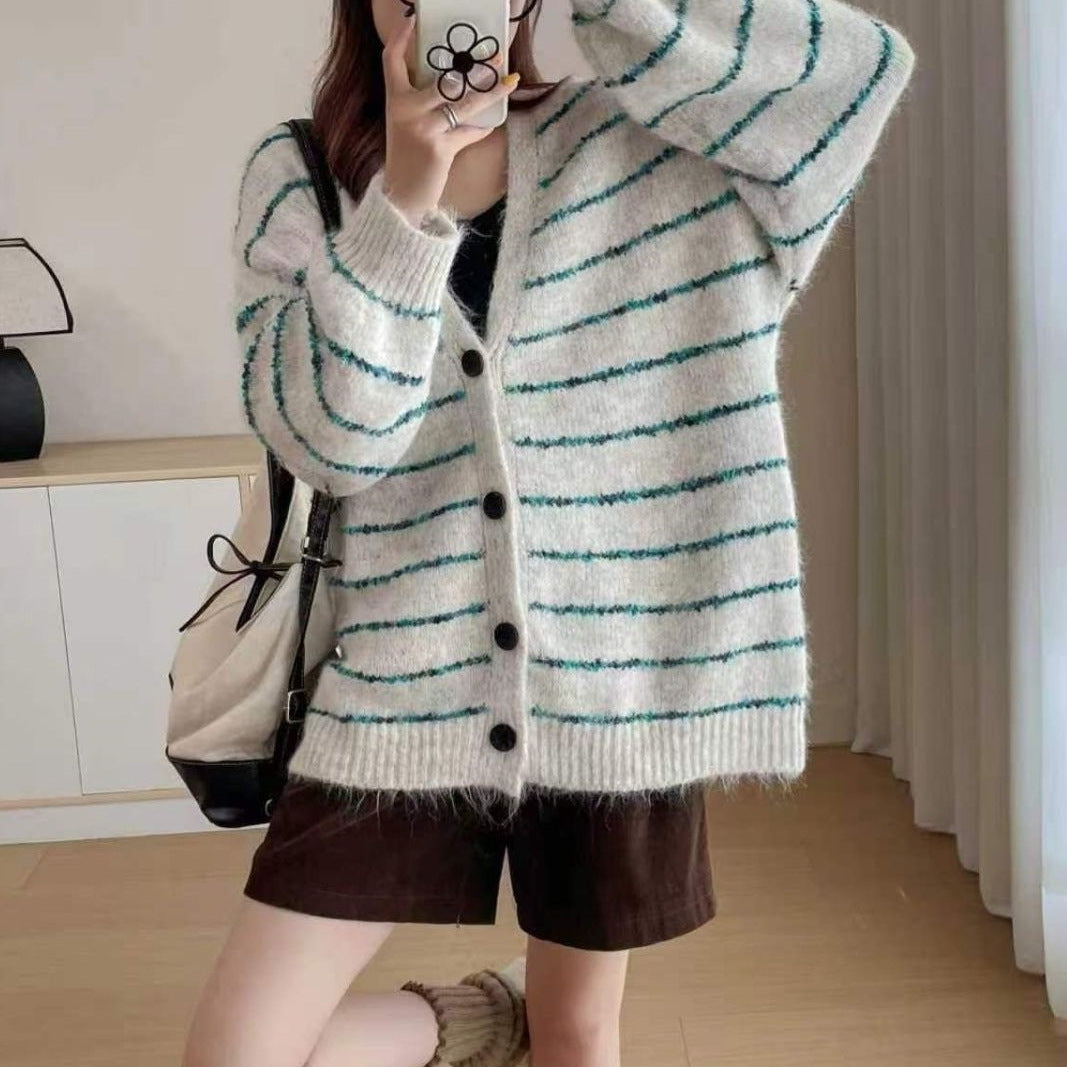 Damen Gemusterte Strickjacke mit sanften Puffärmeln und Knopfleiste R&B