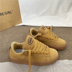 Damen Sneakers aus weichem Wildleder mit rutschfester Gummisohle