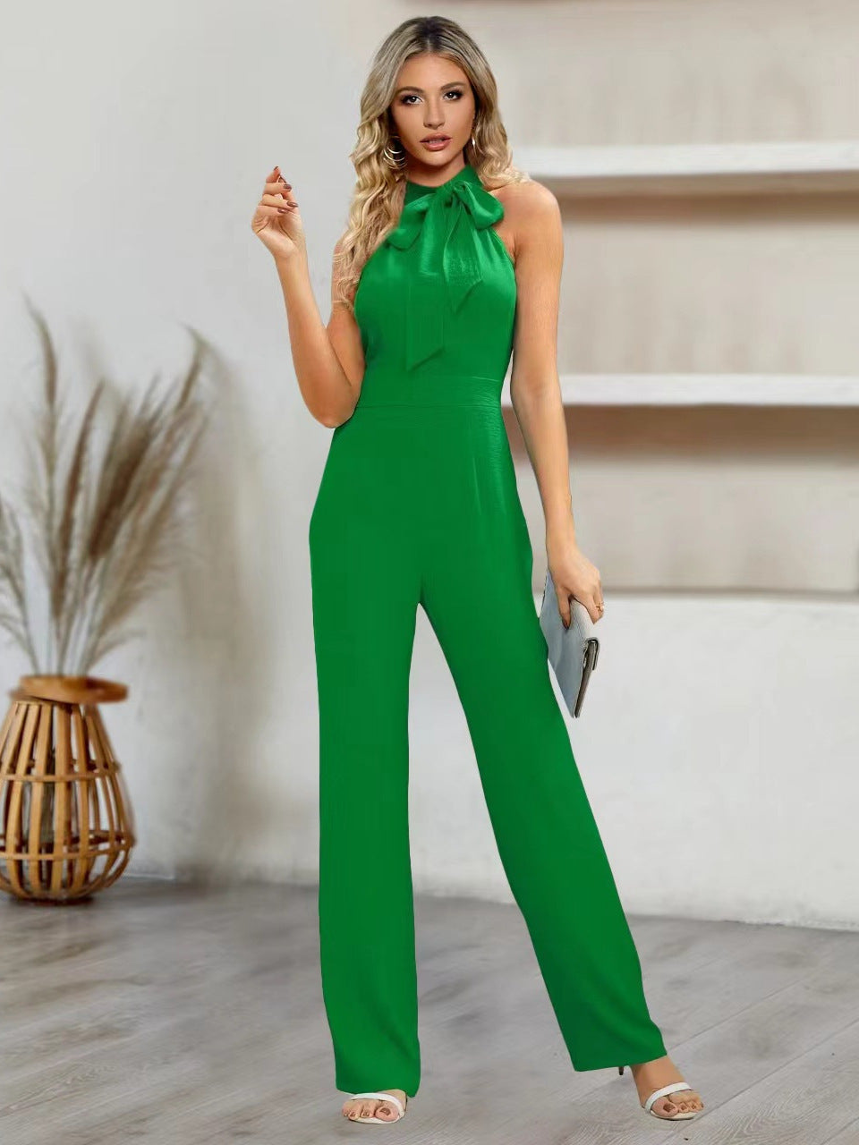 Damen elegante Jumpsuit mit neckholder Design und Bindand