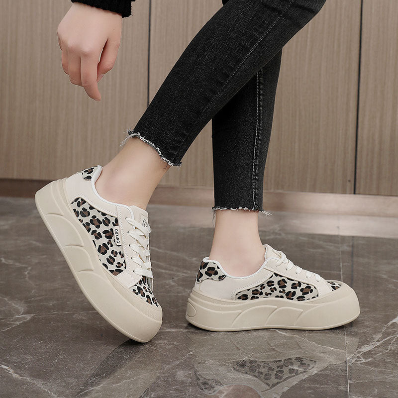 Damen Sneaker mit animalischem Muster und bequemer Sohle R&B
