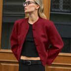 Damen Modische Jacke mit hochgeschlossenem Kragen und Knopfdetails R&B