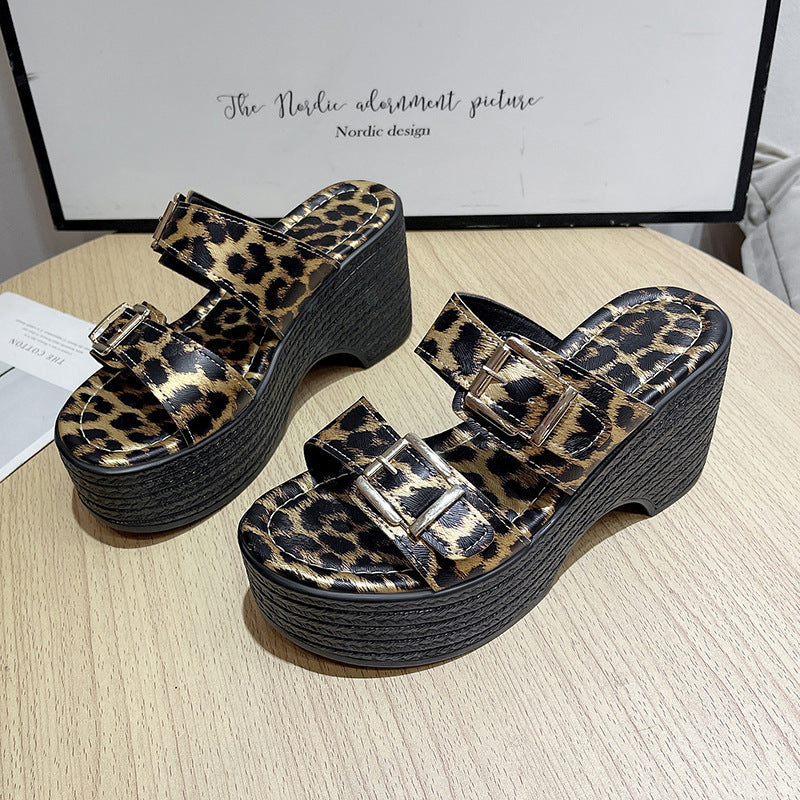 Damen Plateau-Sandalen mit modischem Schnallen-Design R&B