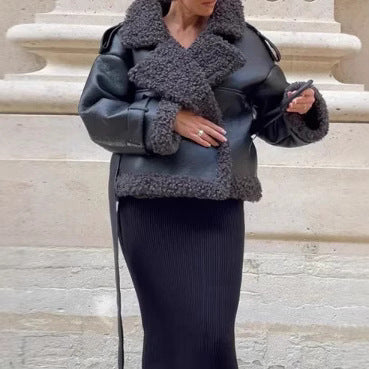 Damen Kunstfelljacke mit stylishen Details und oversized Schnitt R&B