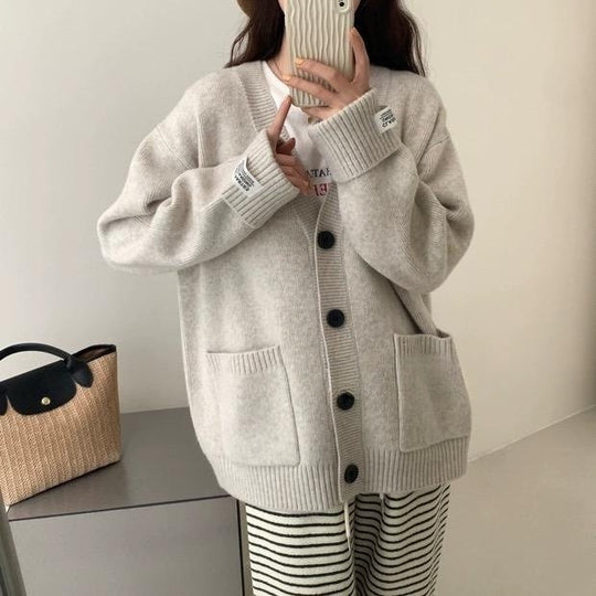 Damen Grob gestrickter Cardigan mit großen Taschen und tiefem V-Ausschnitt R&B