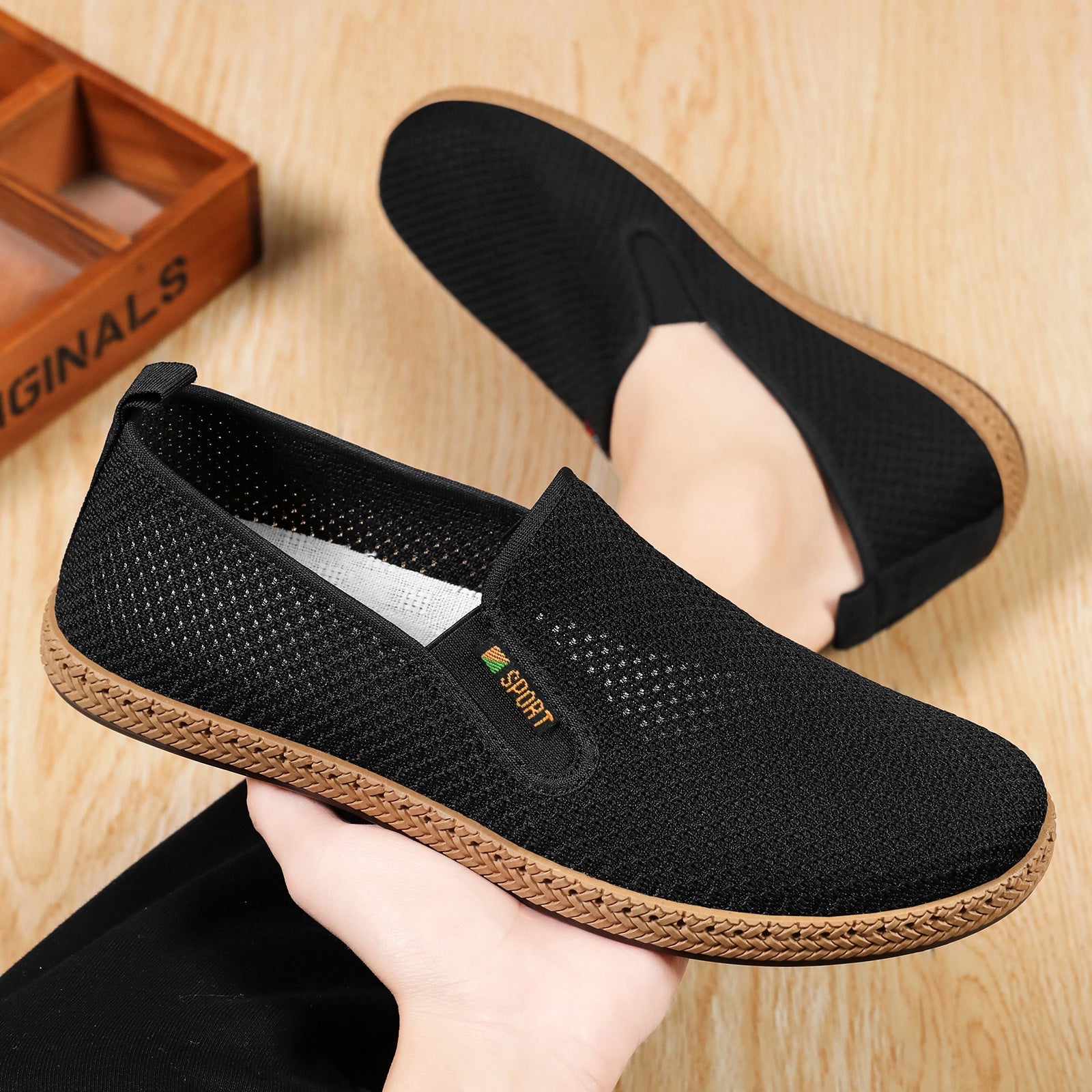 Herren nan atmungsaktiver Strick-Slip-On Loafer mit elastischem Einstieg, geflochtener Dekor-Sohle und gepolstertem Komfortfußbett R&B