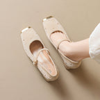 Damen Pumps mit elegantem Riemchen und funkelnden Strassapplikationen