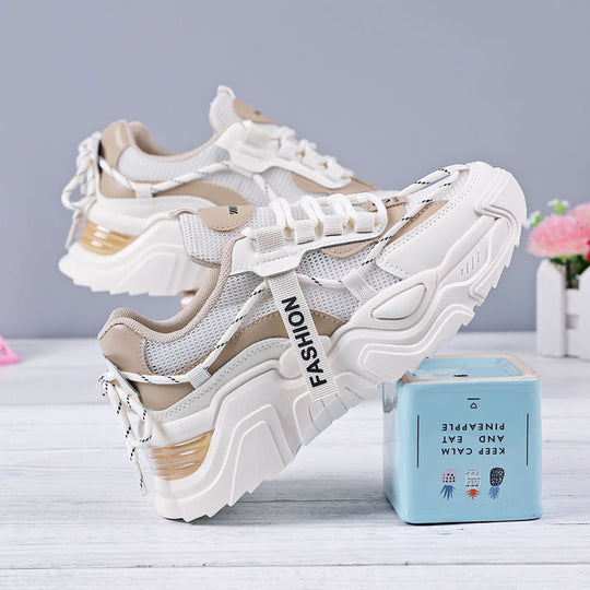 Damen sportliche Sneakers im futuristischen Design mit atmungsaktiver Mesh-Oberfläche R&B