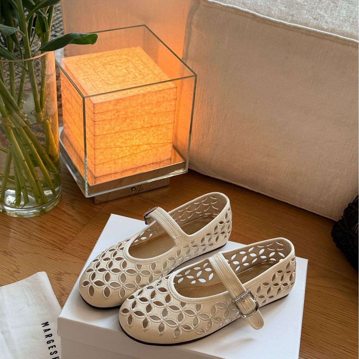 Damen klassische Ballerinas aus perforiertem Material