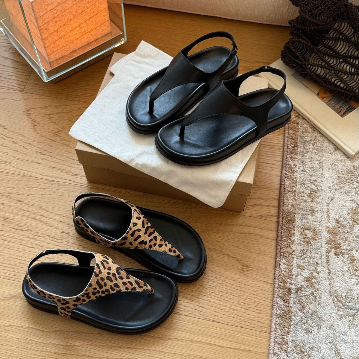 Damen Bequeme Zehentrenner-Sandalen mit modischem Leopardenmuster R&B