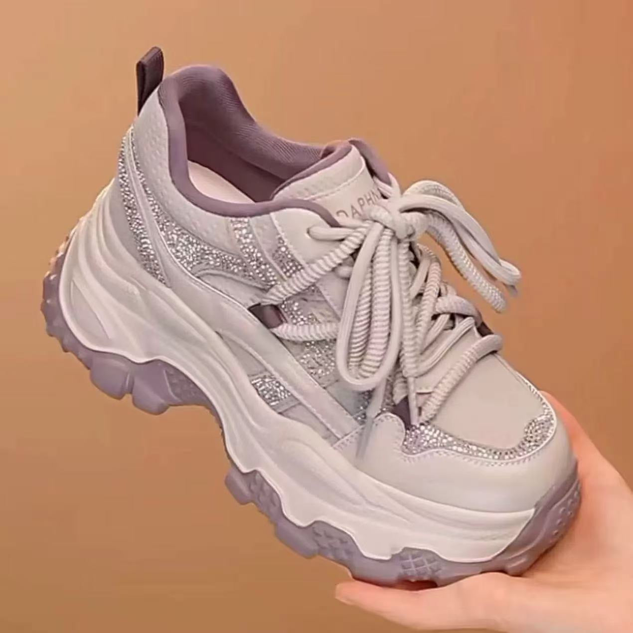 Damen Sportliche Sneakers mit auffälliger Dämpfung und glitzernden Akzenten