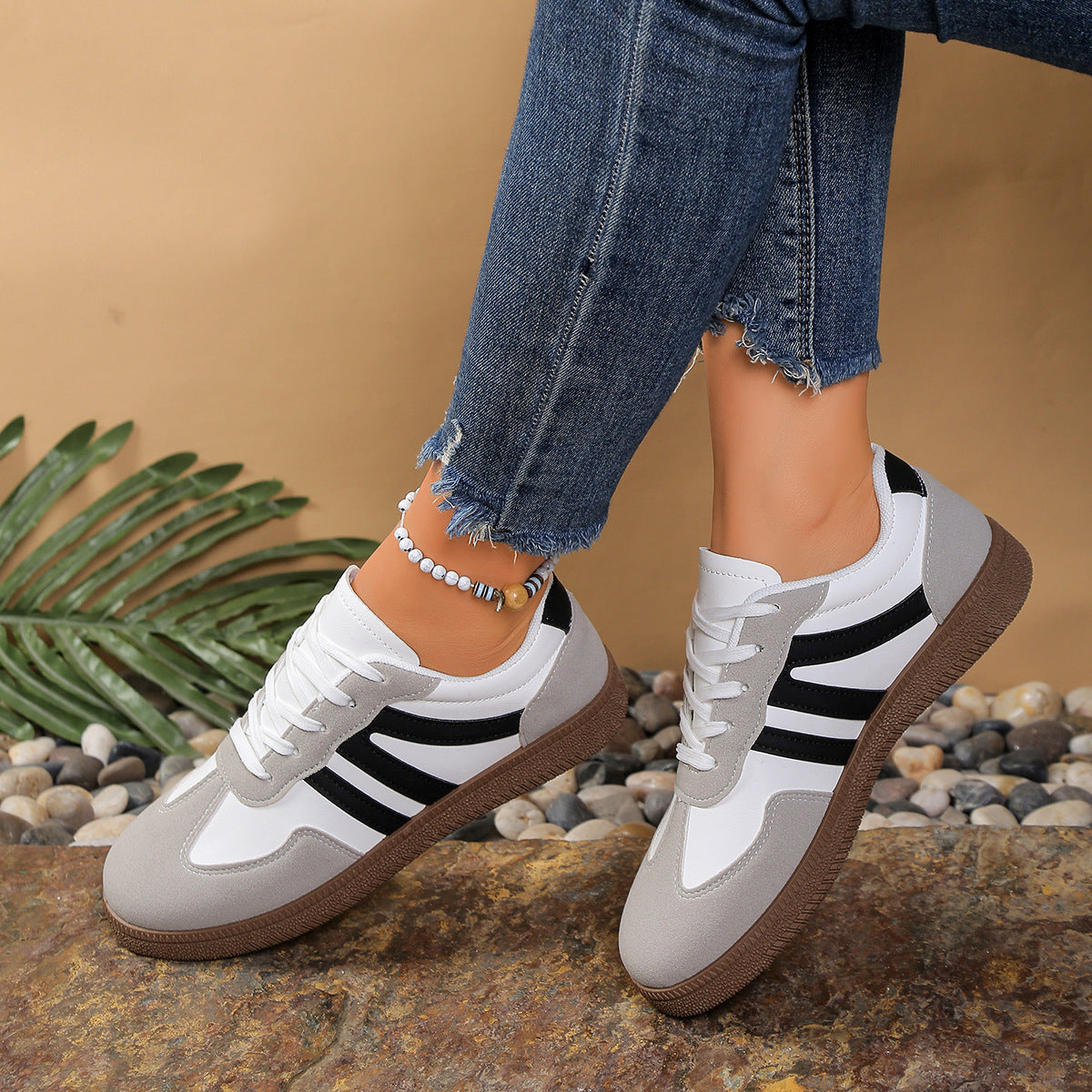 Damen sportliche Sneakers mit atmungsaktiver Oberflächenstruktur und rutschfester Laufsohle R&B