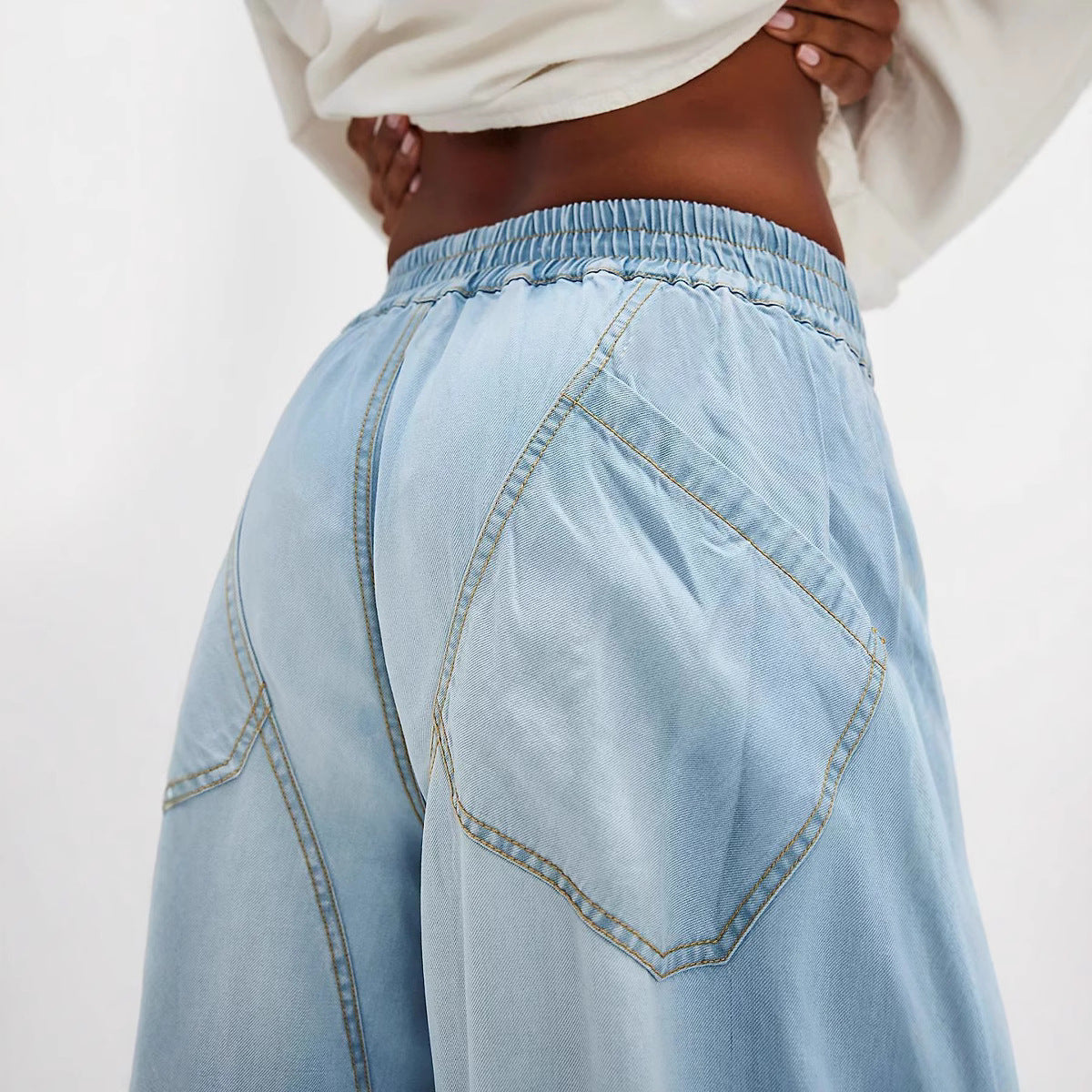 Damen Lässige weite Denim-Jeans mit elastischem Bund und praktischen Taschen R&B