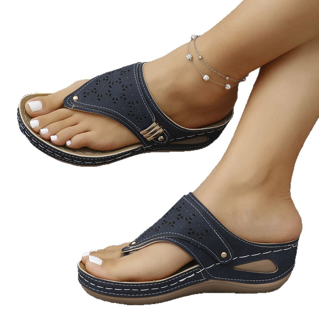 Damen modische Zehentrenner mit eleganter Perforation R&B