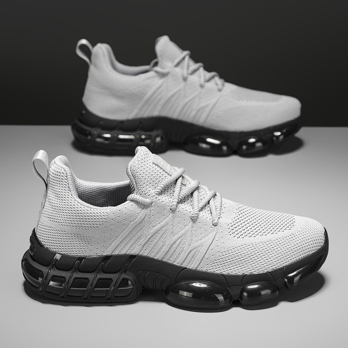Damen Hochleistungs-Sneaker mit atmungsaktiver Mesh-Oberfläche und innovativer Dämpfungstechnologie R&B