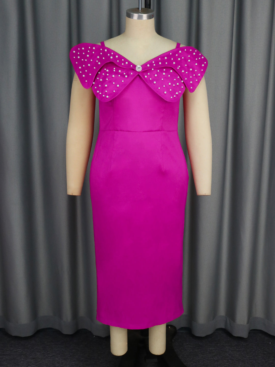 Damen Abendkleid mit auffälligen Rüschen und Glitzer-Details R&B