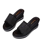 Damen modische Plateau Sandalen mit Netzdesign und Glitzerakzenten R&B