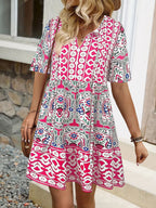 Damen luftiges Sommerkleid mit kurvenfreundlichem Schnitt und verspieltem Muster R&B