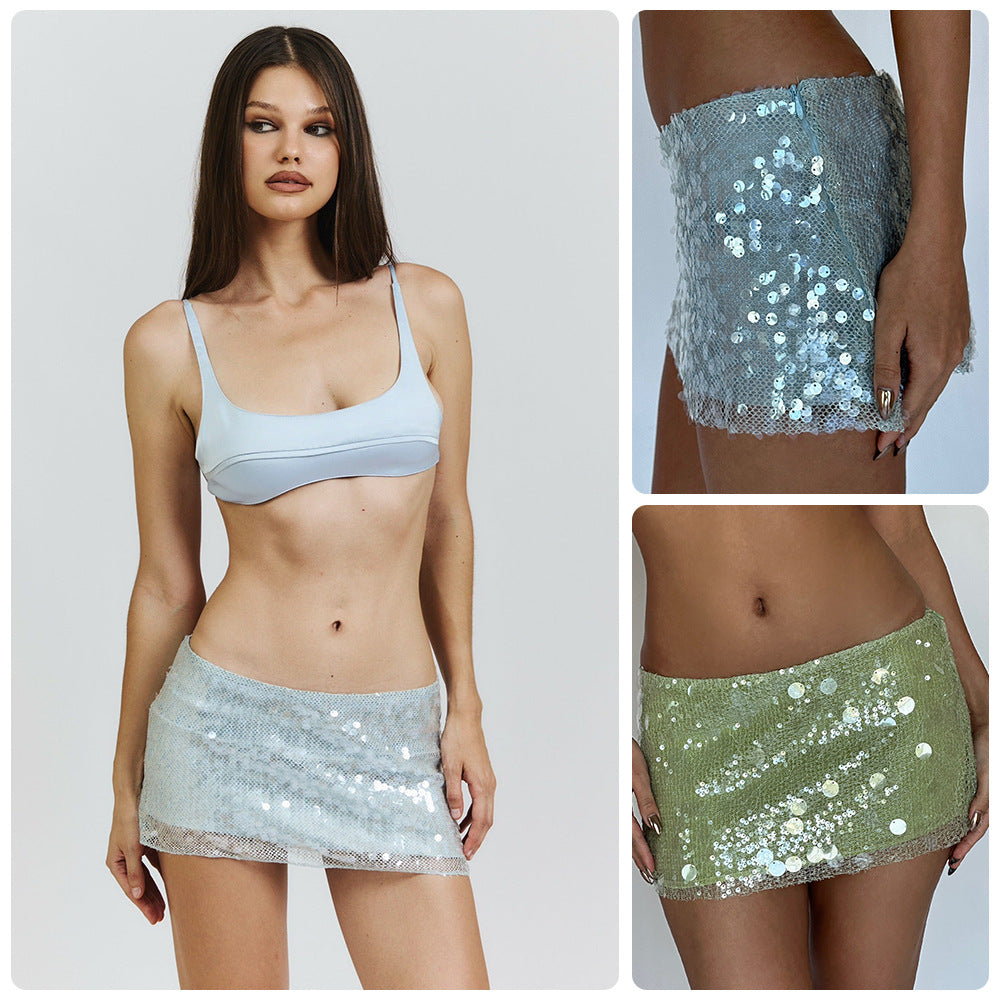 Damen Bikiniset mit schimmerndem Paillettenrock und sportlichem Oberteil R&B