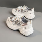 Damen moderne Laufsneaker mit atmungsaktiver Mesh-Oberfläche und dämpfender Sohle R&B