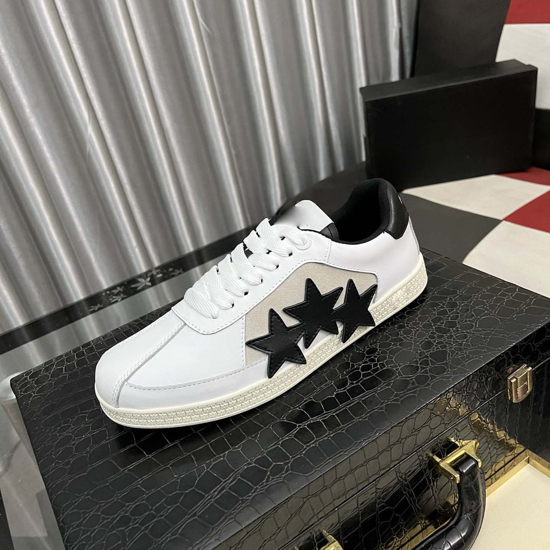 Damen Sneakers mit zusätzlicher Sternen-Applikation von R&B