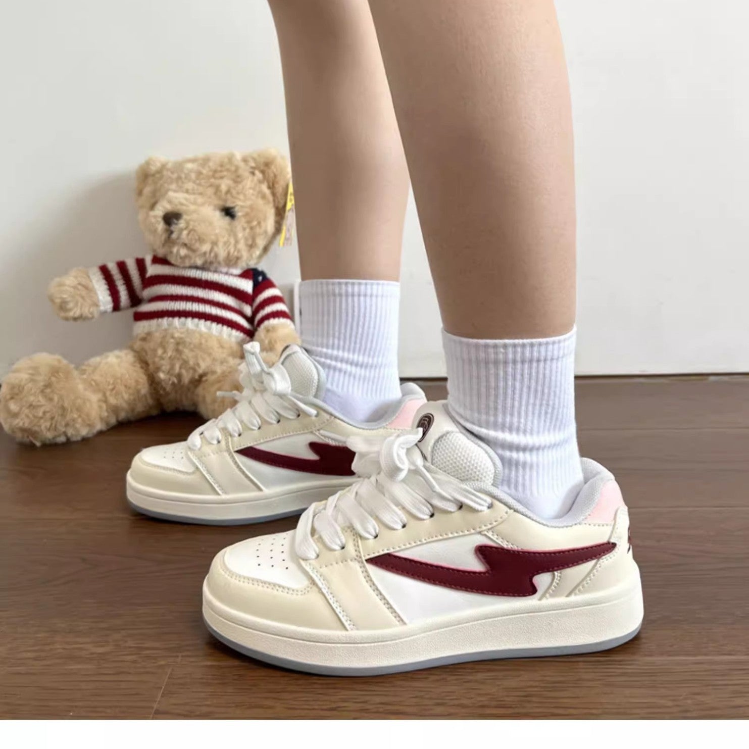 Damen Sneaker mit komfortabler Polsterung und sportlichem Design