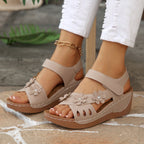Damen Wedge-Sandalen mit floralem Applikationsdesign und komfortablem Fußbett R&B