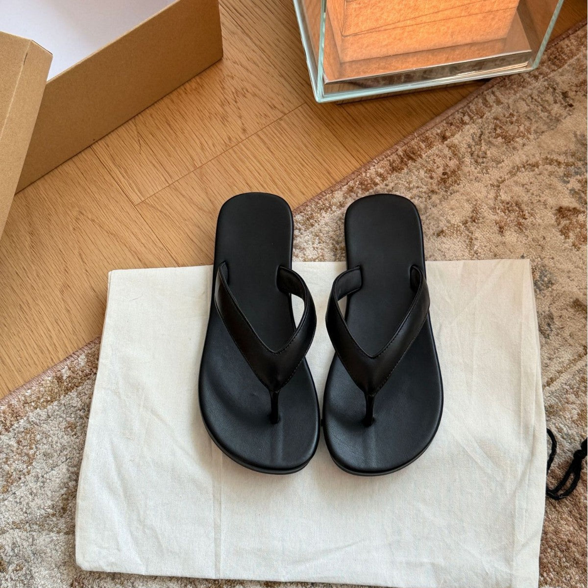 Damen Zehentrenner-Sandalen mit ergonomischem Fußbett und geschmeidigem Obermaterial