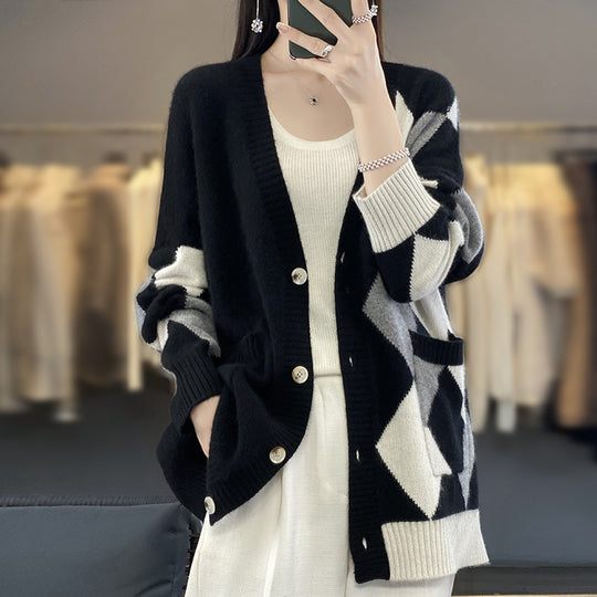 Damen Grobstrickjacke mit modernem Karomuster und praktischen Taschen R&B