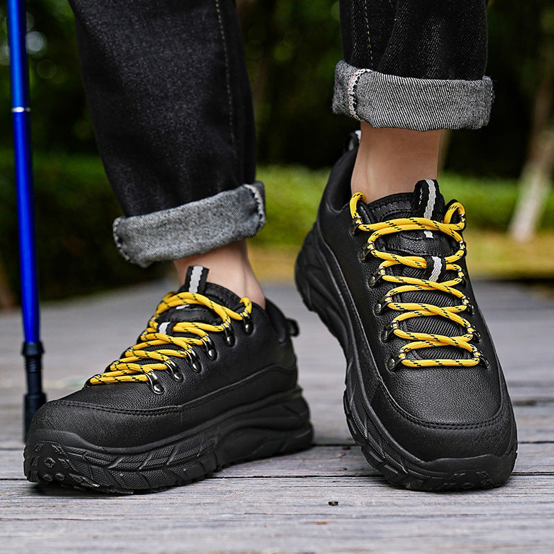 Damen Outdoor-Wanderschuhe mit robustem Profil und rutschfester Sohle