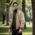 Herren leichte Übergangsjacke mit hochgeschlossenem Kragen und seitlichen Taschen R&B