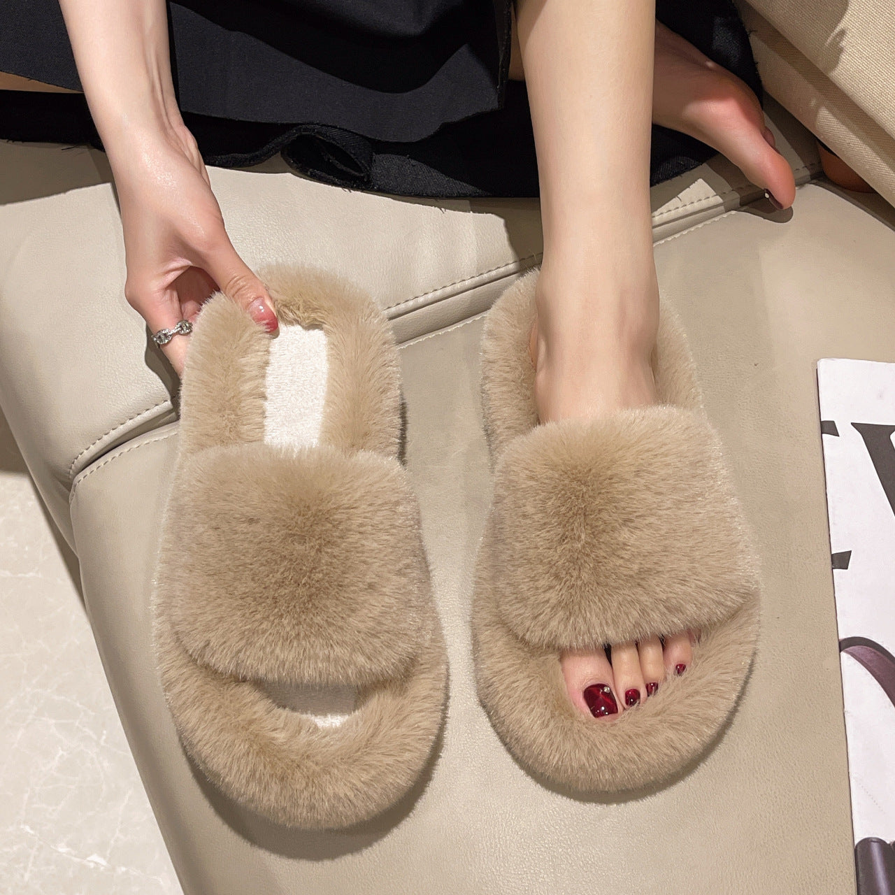 Damen Fleece-Hausschuhe mit luxuriösem Plüsch und weichem Fußbett EB