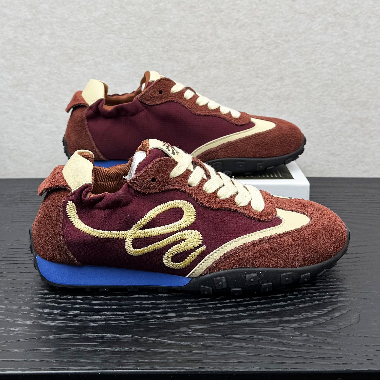 Damen Sportliche Sneaker mit weichem Wildleder und atmungsaktivem Obermaterial R&B