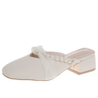 Damen Elegante Mules mit perlenverzierten Riemen und niedriger Blockabsatz
