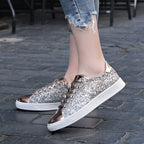 Damen Freizeit Sneakers mit glitzerndem Obermaterial und sportlicher Sohle