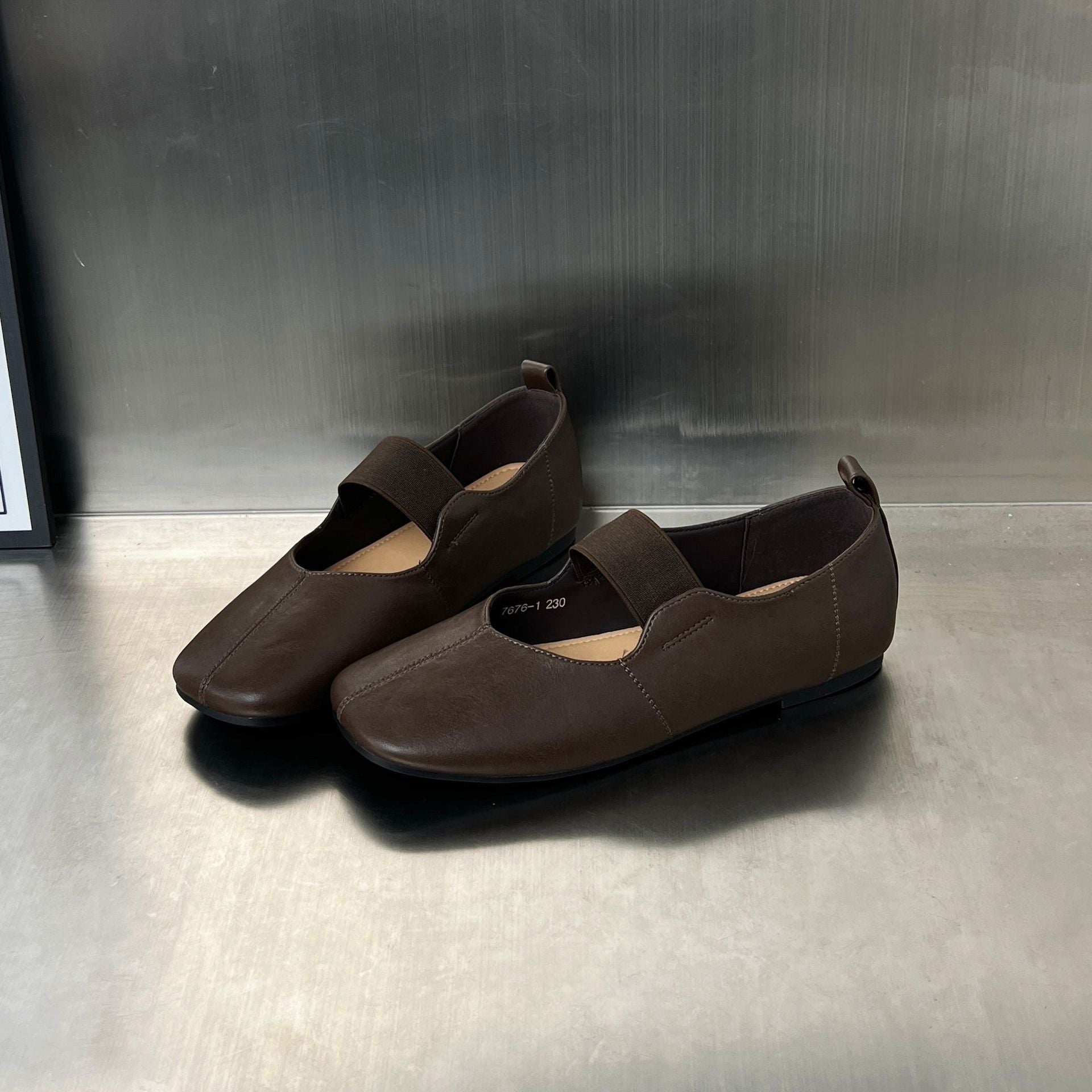 Damen Elegante Slip-On Schuhe mit modischem Riemenverschluss R&B