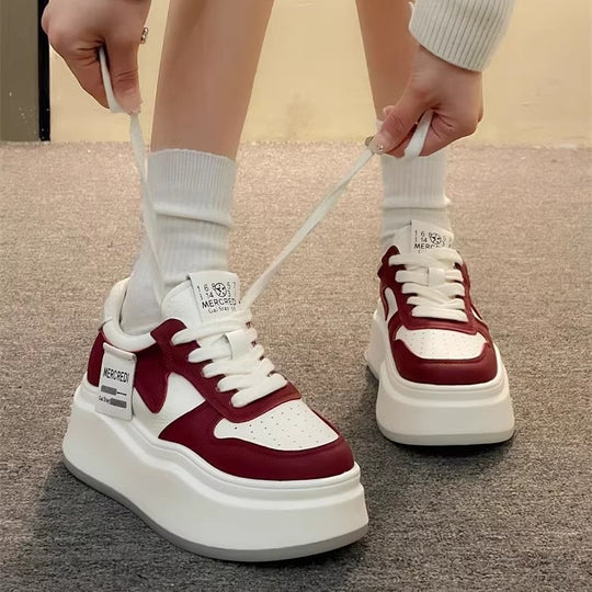 Damen Plateau-Sneaker mit luftiger Mesh-Oberfläche und komfortabler Dämpfung R&B